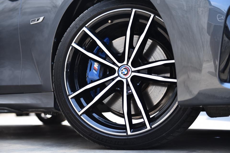 TOP OPTION BMW 330e M Sport BSI กับ Warranty ถึง 2027 ทะเบียนคืน รูปที่ 8