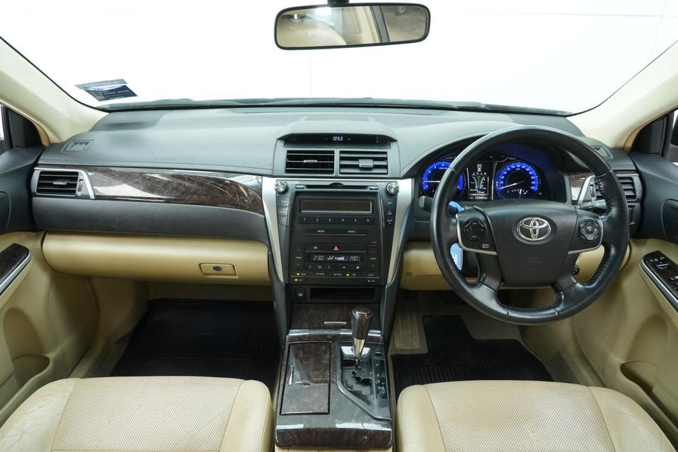2015 TOYOTA CAMRY 2.0 G สีบรอนซ์ เลขไมล์ 123481 กม. 10