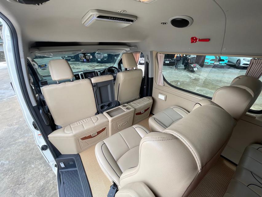 ขาย Toyoya Commuter 2.8 ปี19 17
