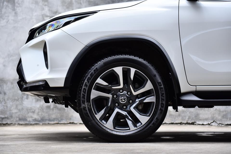 FORTUNER LEGENDER BLACK TOP ทะเบียนคืน รูปที่ 6