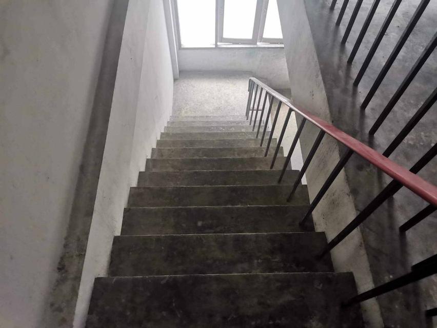 อาคารพาณิชย์ในตัวอำเภอบ้านบึง 11