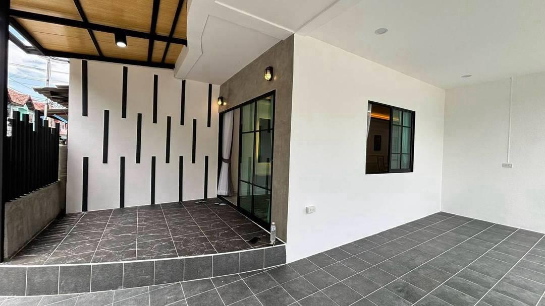 หมู่บ้านรัตนาวดี  จันทร์ทองเอี่ยม ทาวน์เฮาส์ 2 ชั้น แปลงริม ตกแต่งใหม่พร้อมอยู่ใกล้เซ็นทรัลเวตเกส ทำเลรถไฟฟ้าMRT เข้าออกได้ 2 ทาง 3