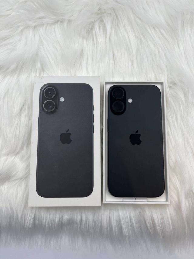 iPhone 16 Color Black 