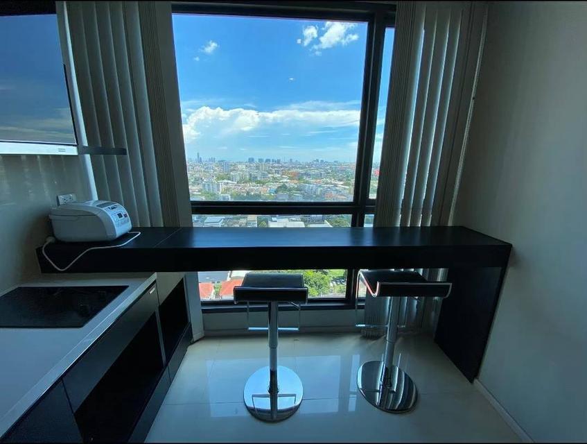 Rhythm  Sukhumvit. 44/1 Unit 1/310 Size: 45 sq.m Floor  22 1 bedroom 1 bathroom  BTS:  Pra kanong  Sale :  7,900,000 Baht Line id: kingrice79 16