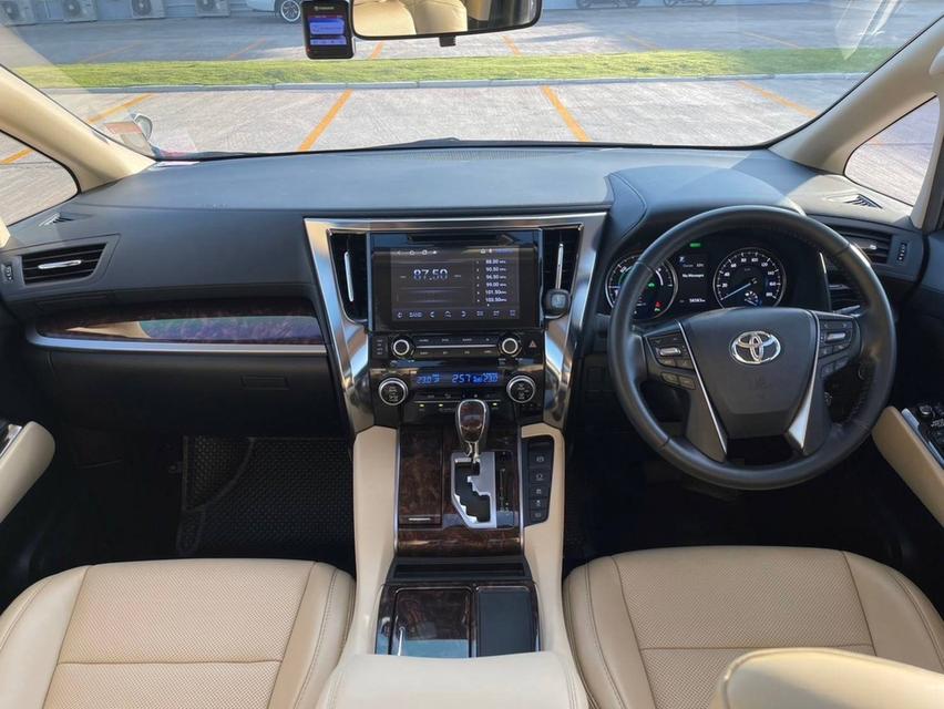 รูป Toyota Alphard 2.5 Hybrid X 2019 รถใหม่ ใช้น้อย ราคาโดนใจ  4