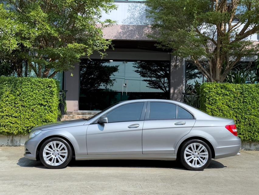 2014 BENZ C200 CGI W204 รถออกศูนย์ BENZ THAILAND รถวิ่งน้อย ประวัติ SERVICE ครบ รถไม่เคยมีอุบัติเหตุครับ 5