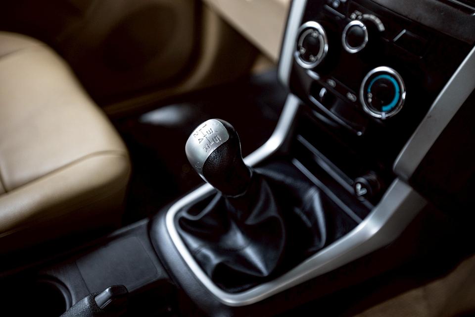 ISUZU D-MAX 2.5 L Ddi Cab4 ปี 2014 สีแดง มือเดียวป้ายแดง 16