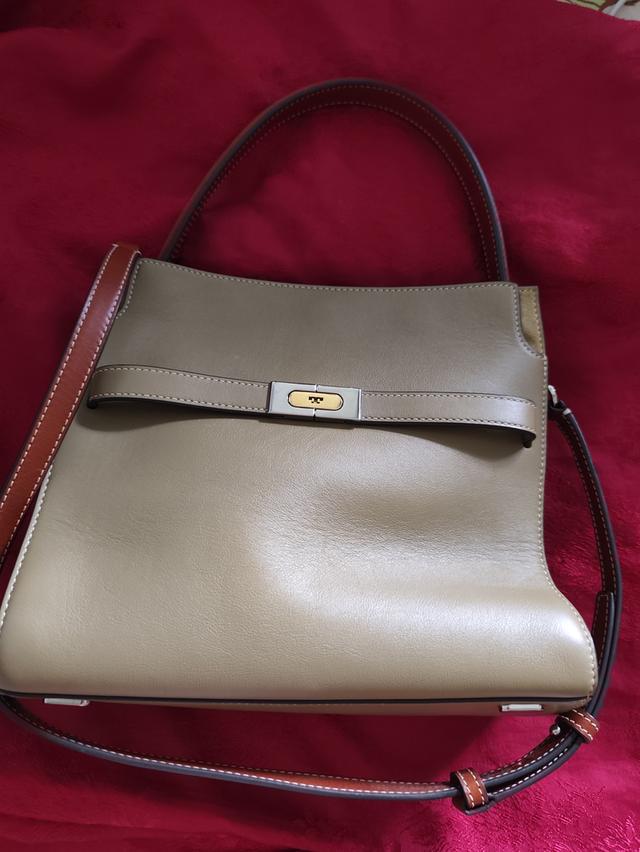 กระเป๋า Tory burch