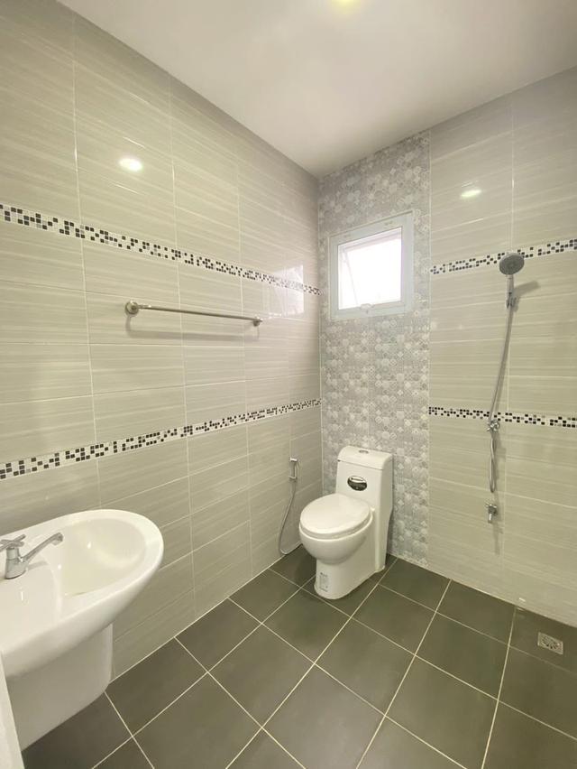 🏙️ ทาวน์โฮม 2 ชั้น พื้นที่กว้าง 140 ตร.ม. ใกล้เอ็มสปอร์ต & ตลาดเจริญเจริญ Spacious 2-Storey Townhome for Rent - 1 Min to M-Sport Complex & Near Varee 5