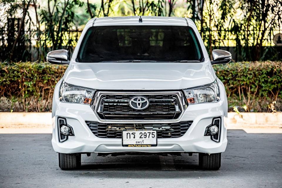 TOYOTA HILUX REVO 2.4 MID Z DOUBLE CAB เกียร์ Auto สีขาว ปี 2020 2