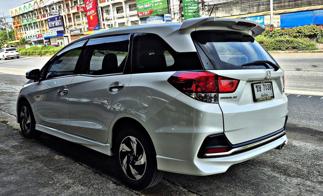 mobilio 1.5 rs 7ที่นั่งมือเดียวออกห้างเดิมจัด สวยจนข้างบ้านถามว่าหามาจากไหน รูปย่อยที่ 4
