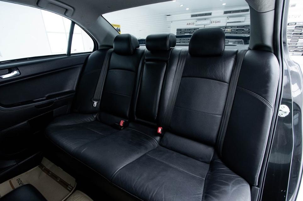 MITSUBISHI LANCER EX 1.8 GLS  2010  7