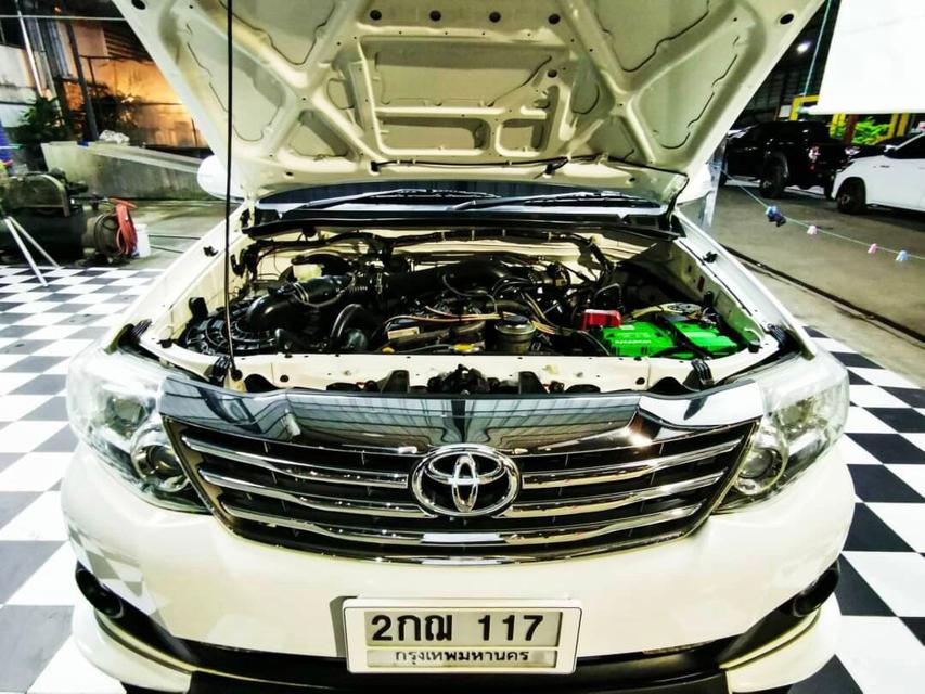 Toyota t​ ​ 2.7 V​ 2WD​ Navi 2