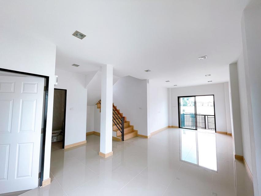 🏡 ให้เช่าบ้านเดี่ยวสองชั้น ทำเลดี ใกล้ตลาดและห้างสรรพสินค้า เดินทางสะดวก 4