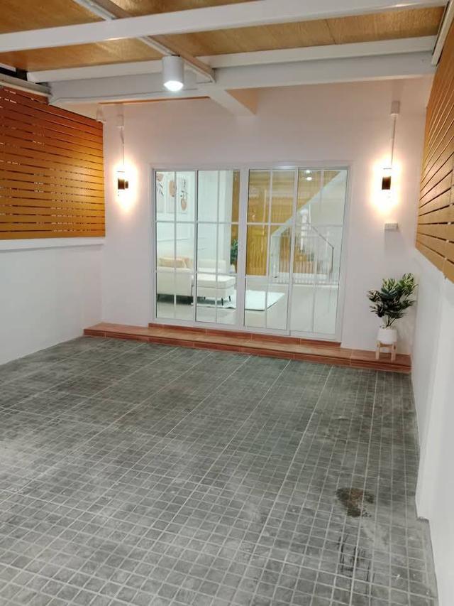 ขายบ้าน 2 ชั้น รีโนเวทใหม่ทั้งหลัง ใจกลางเมือง ถนนเสือป่า ซอย 4 ต.หน้าเมือง ราชบุรี ใกล้โรบินสัน ตลาดศรีเมือง 3