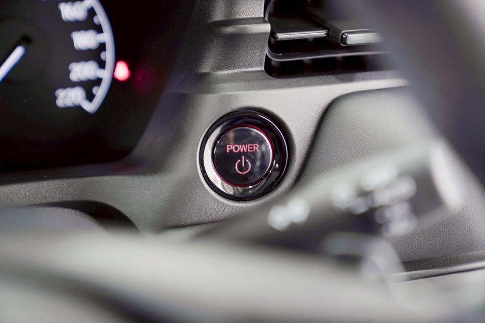 HONDA HR-V 1.5 E e:HEV AT (ปี 2024)ทะเบียน: ขท 8319 (สุราษฎร์ธานี) สี: ขาวเครื่องยนต์: เบนซิน + ไฟฟ้า 1500ccเลขไมล์ปัจจุบัน: 52,xxx กม. รูปที่ 12