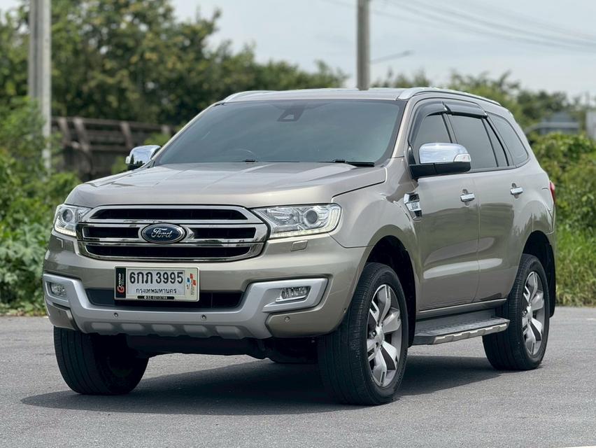 FORD EVEREST Wagon 4dr  Titanium+ 7st Auto 6sp RWD 2.2DC  Y17. สีน้ำตาล  เกียร์ออโต้