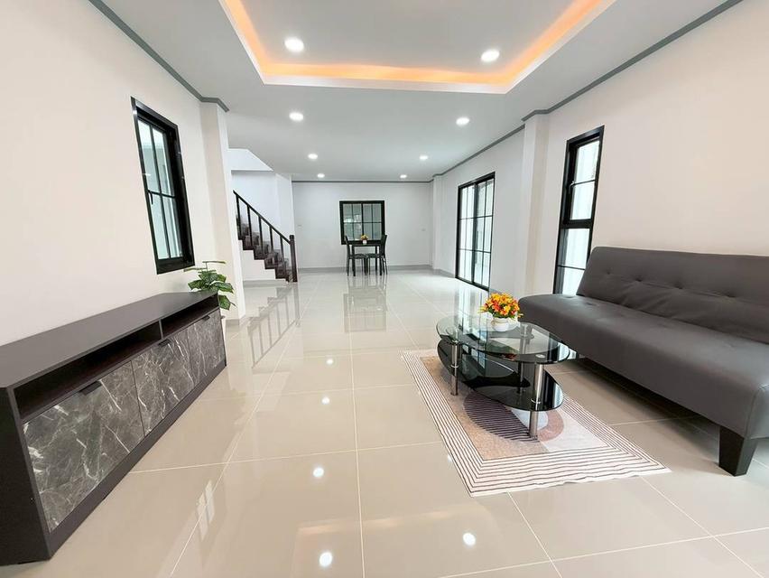หมู่บ้านศิริวรรณ 9