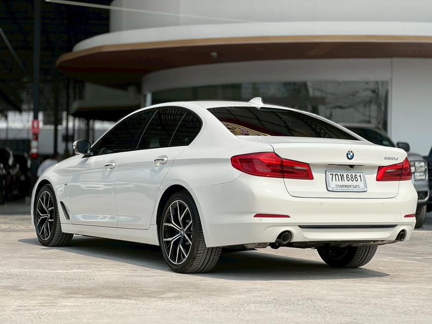 ปี 2018 BMW SERIES 5, 520d SPORT รถบ้าน เซอร์วิสศูนย์ทุกระยะ รูปที่ 6