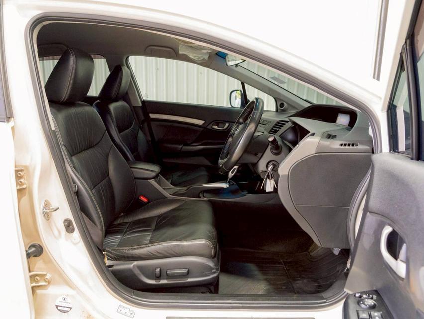 Honda Civic 1.8E ปี 2014 16