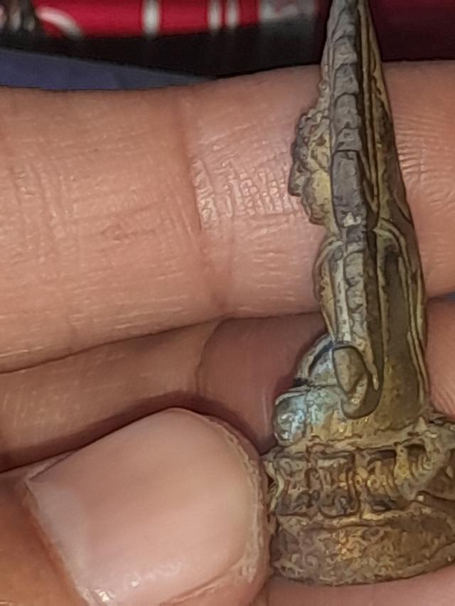 พระเครื่องพื้นบ้านหล่อโบราณ รูปที่ 3