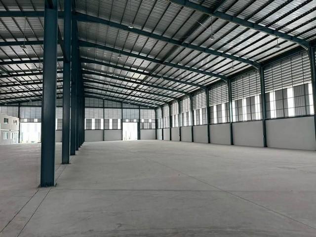 ขายที่ดินพร้อมโกดังเขตอุตสาหกรรมบ้านบึงชลบุรี ที่ดินขนาดใหญ่ 20 ไร่ ผังสีเหลือง พร้อมโรงงาน 2 อาคาร รวมพื้นที่ใช้สอย 5,2 4