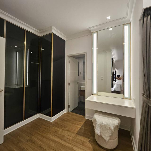 U1420 ให้เช่าบ้านเดี่ยว 2 ชั้น CENTRO BANGNA (เซนโทร บางนา) บ้านหรูระดับพรีเมียม ใกล้ Mega Bangna บ้านพร้อมเฟอร์ครบ ทำเลดีเดินทางสะดวก เข้าออกได้หลายท 9