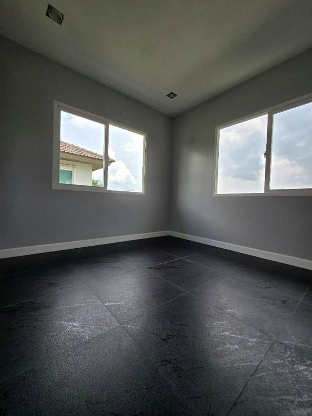 ขายบ้านเดี่ยว 2 ชั้น หมู่บ้านพฤกษ์ลดา 3 รังสิตคลอง 4 ทำเลดี เดินทางสะดวก ตรงข้ามโรงเรียนบีคอนเฮาส์แย้มสอาดรังสิต 6