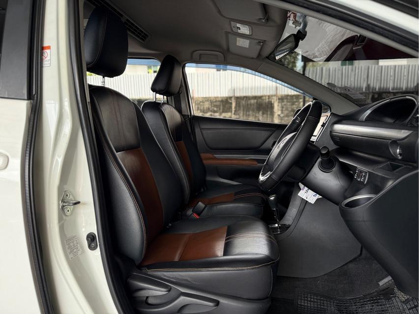 รหัสรถ WRT9744 2017 TOYOTA SIENTA 1.5V 10