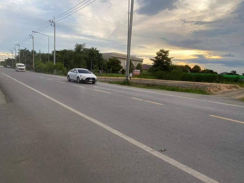 ขายที่ดินเปล่า ติดถนนใหญ่ 5