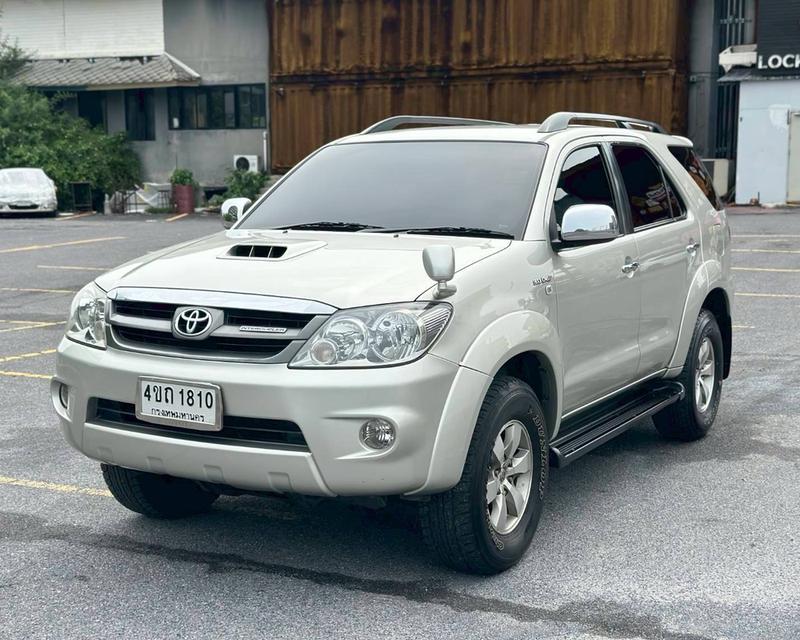 รหัสรถ QT1810 Toyota Fortuner 3.0 V เกียร์ Auto ขับ4 สีบรอนซ์ทอง ปี2006