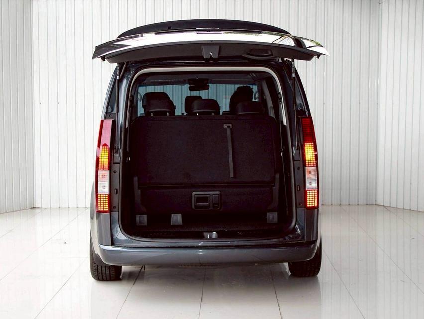 Hyundai Staria 2.2S ปี22 14