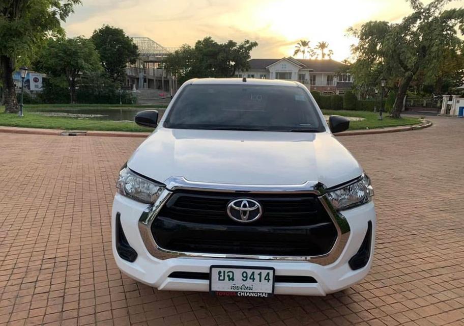 ขายรถกระบะรุ่น Toyota Hilux Revo ปี 2020 จังหวัด เชียงใหม่ 2