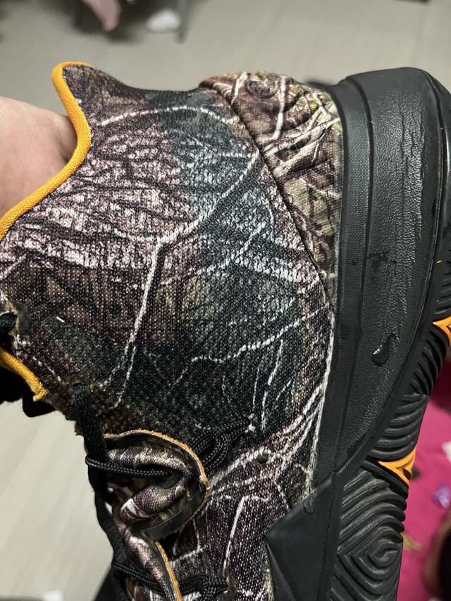 Nike kyrie 5 "taco". 9