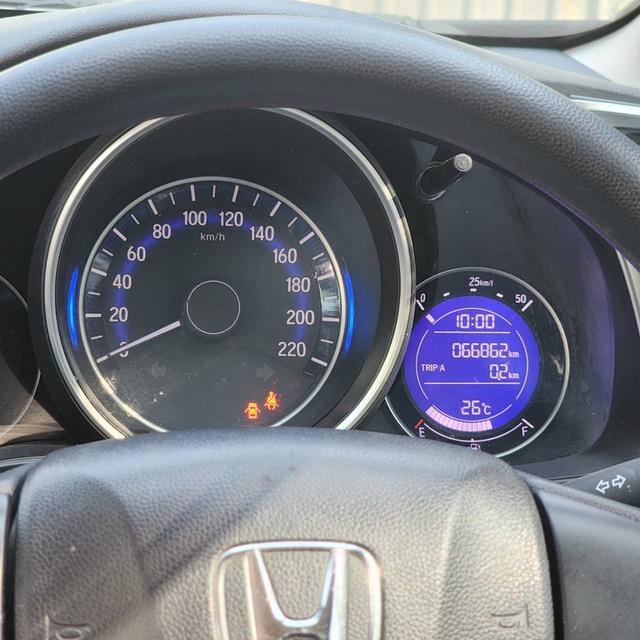 ขาย Honda Jazz 1.5V ปี19 7