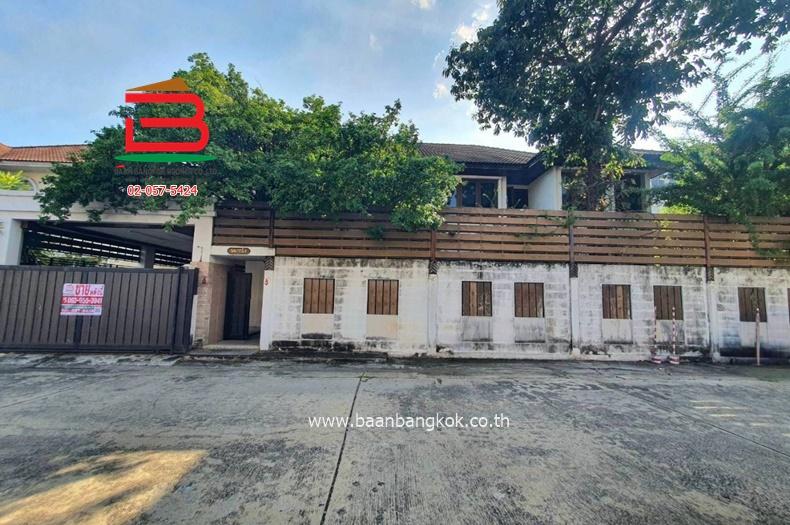 บ้านเดี่ยว 2 ชั้น หมู่บ้าน มิตรอนันต์ เนื้อที่ 102 ตรว. ซอยรามอินทรา 34 ถนนรามอินทรา แขวงจรเข้บัว เขตบางกะปิ กรุงเทพมหานคร 1