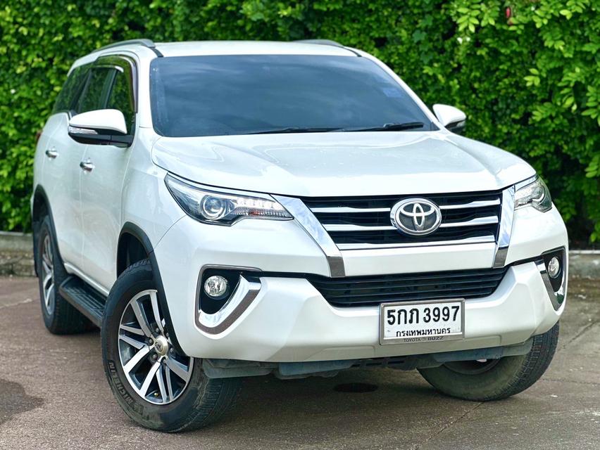 TOYOTA FORTUNER 2.4 V 2WD ปี 2016