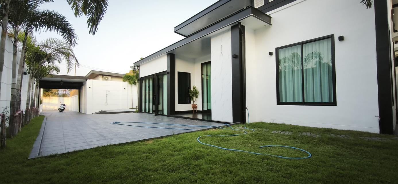 Luxury Pool villa for sale Pattya 3