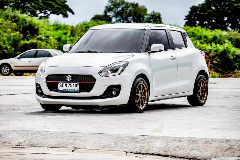 SUZUKI SWIFT 1.2 GLX Navi ปี 2019 ปุ่มสตาร์ ท๊อปสุด สีขาว 