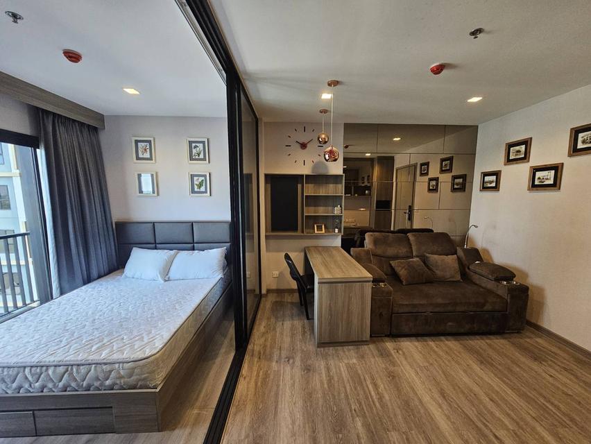 คอนโด The Politan Rive 1