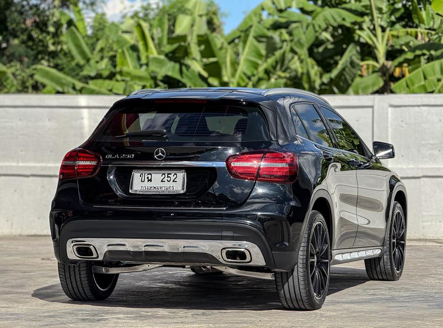 2019 BENZ GLA-CLASS, 250 AMG  15