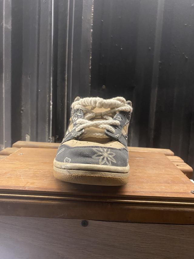 NIKE SB Dunk Travis Scott รูปที่ 2