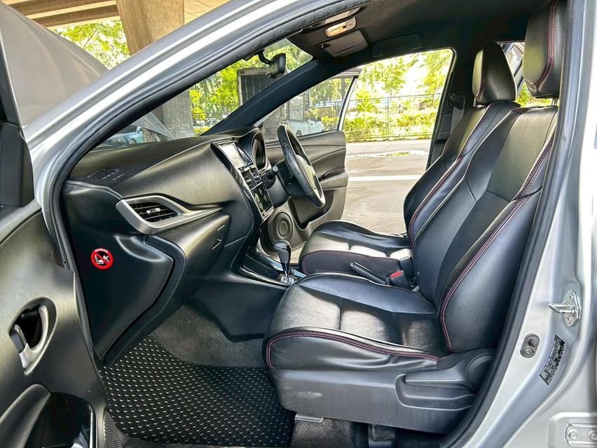 Toyota Yaris 1.2 High Hatchback AT ปี 2020 17