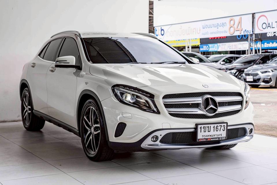 รหัสรถ NP1673 รุ่นรถ : BENZ GLA200ปีรถ : 2015 6