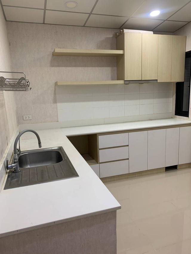 ขาย ทาวน์โฮมหลังใหญ่ หมู่บ้าน 𝐆𝐨𝐥𝐝𝐞𝐧 𝐕𝐚𝐥𝐥𝐞𝐲 ศรีราชา หมู่บ้านใหม่ เงียบสงบ สิ่งอำนวยความสะดวกครบ เดินทางสะดวก ใกล้โรงเรียนอัสสัมชัญ ศรีราชา 5