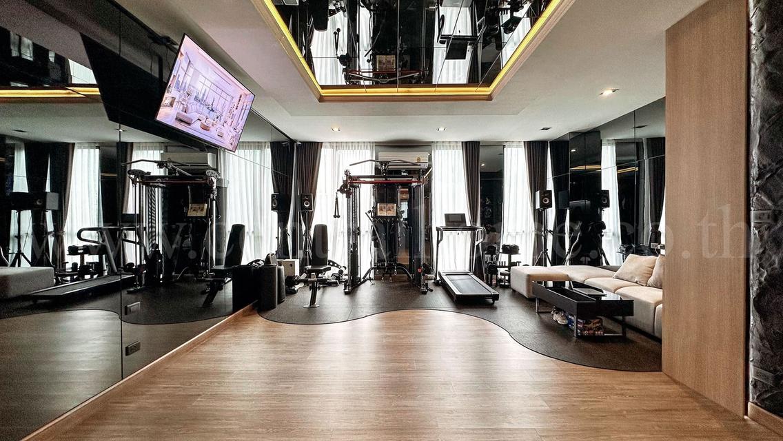 ทาวน์โฮม เธอ ลาดพร้าว 93 ระดับ Luxury 3.5 ชั้น Fully Furnishe มีลิฟต์ในตัว พร้อมอยู่ 13