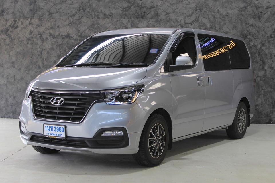 รหัสรถ JRS3950 Hyundai H1 Touring 2019