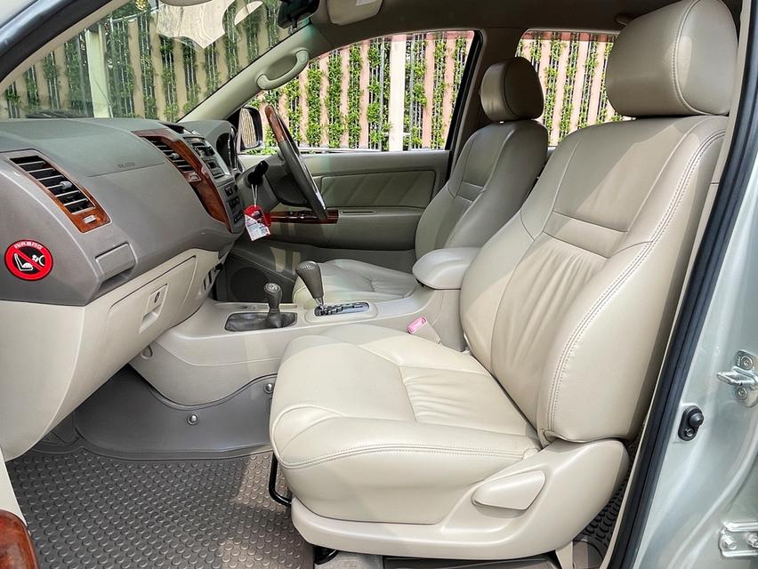 TOYOTA FORTUNER 3.0 V 4WD ปี 2007 AUTO สภาพนางฟ้า 10