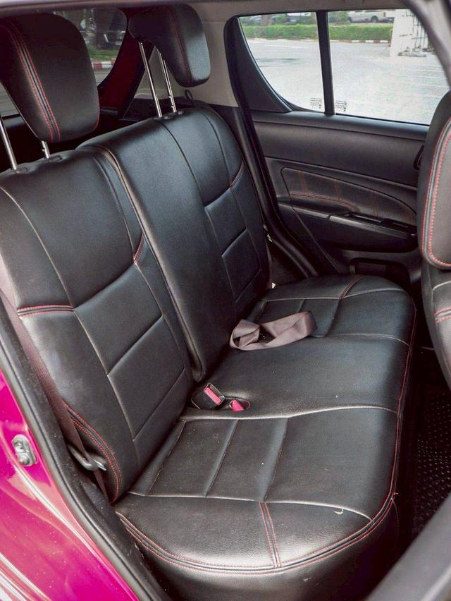 Suzuki Swift GL 1.25 GL CVT สีแดง 2015 (แท้) 16