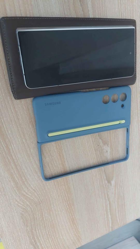 Samsung Galaxy Z Fold 5 512 GB Icy Blue  6